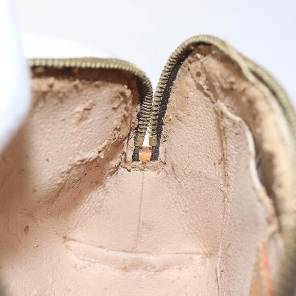 LOUIS VUITTON Monogram Pochette Cosmetic PM Pouch - Picture 13 of 15